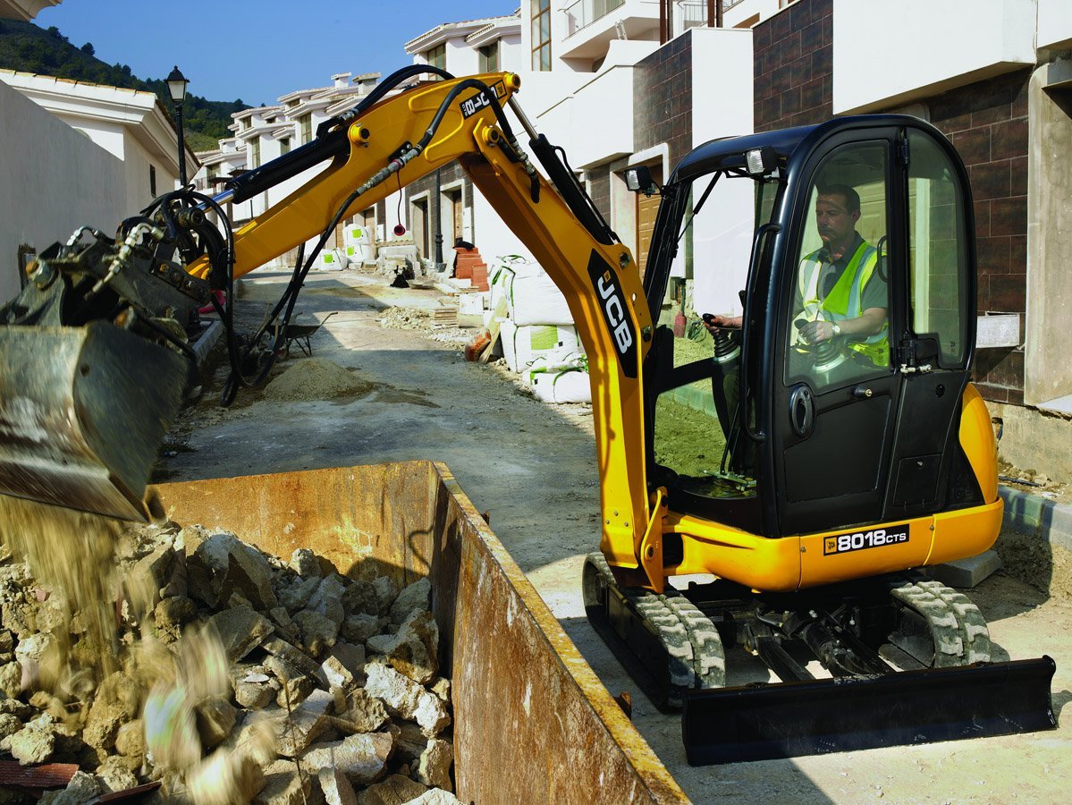 Аренда мини-экскаватора: JCB 8035