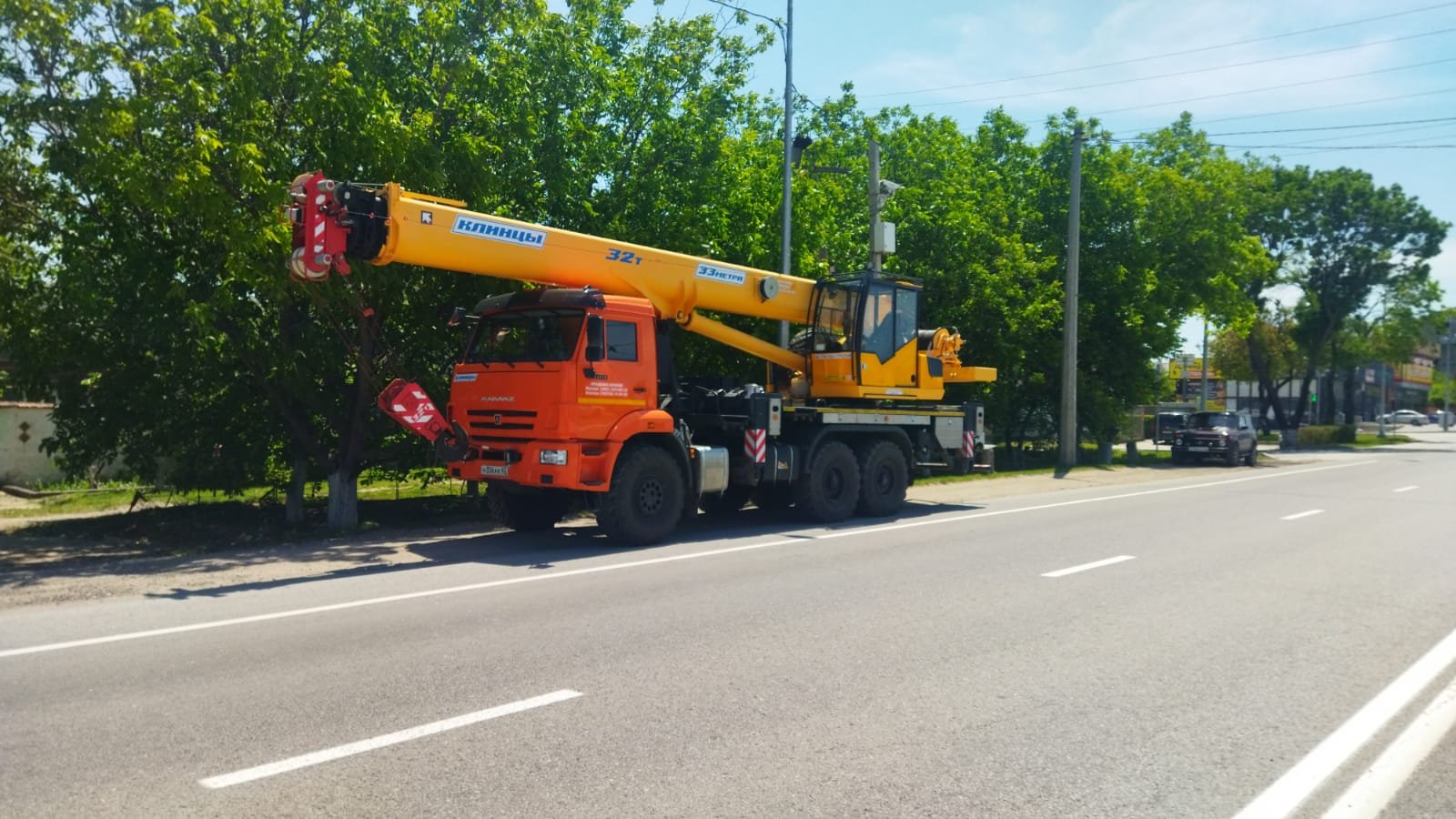 Услуги автокрана вездеход 32 тонны, стрела 33 м