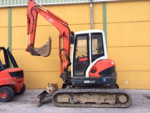 Аренда экскаватора Kubota U50-3a, доставка по городу 3000р