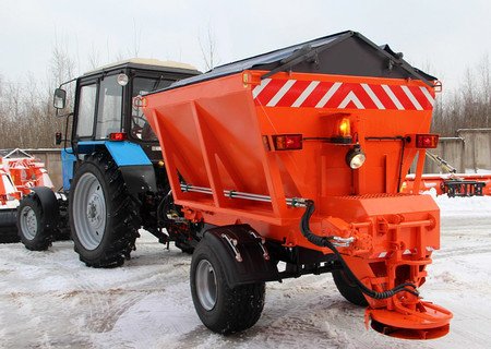 Пескоразбрасыватель на базе "Белорус" аренда
