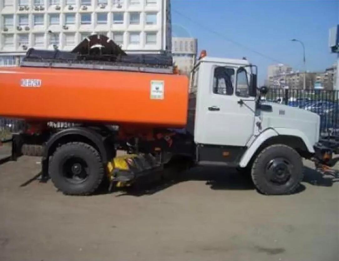 Услуги поливомоечной машины