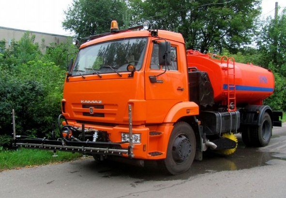 Услуга аренды поливомоечной машины