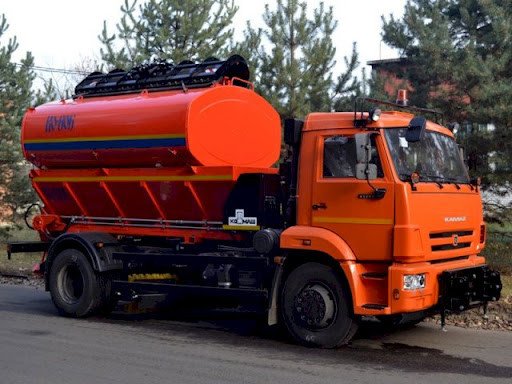 Аренда поливомоечной машины КО-806