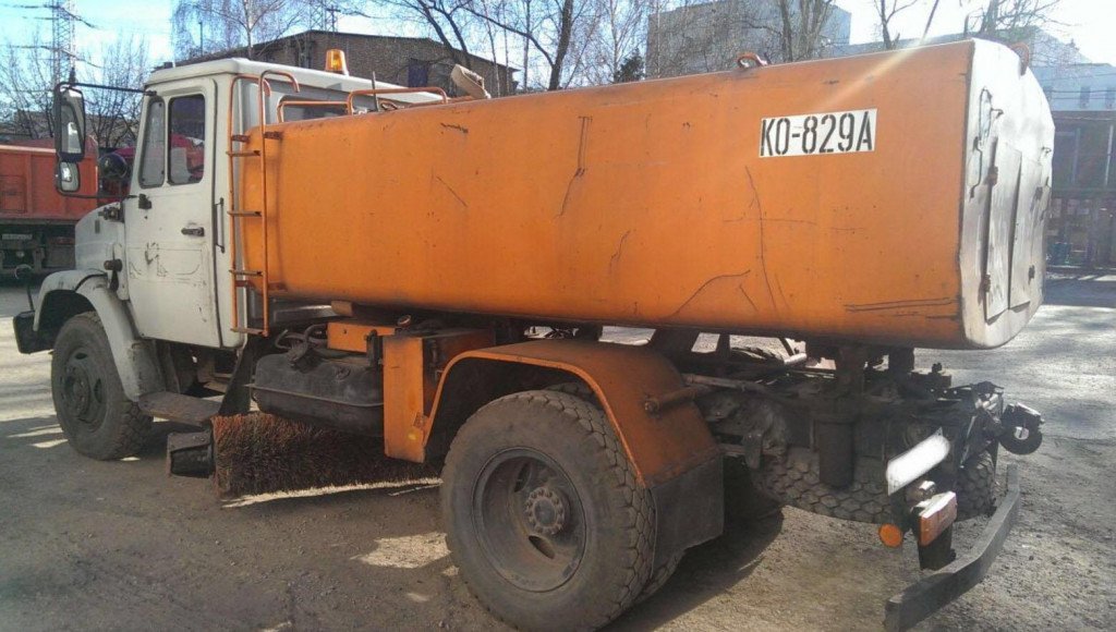 Аренда комунально-дорожной машины