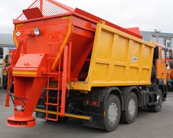 Аренда пескоразбрасывателя КДМ