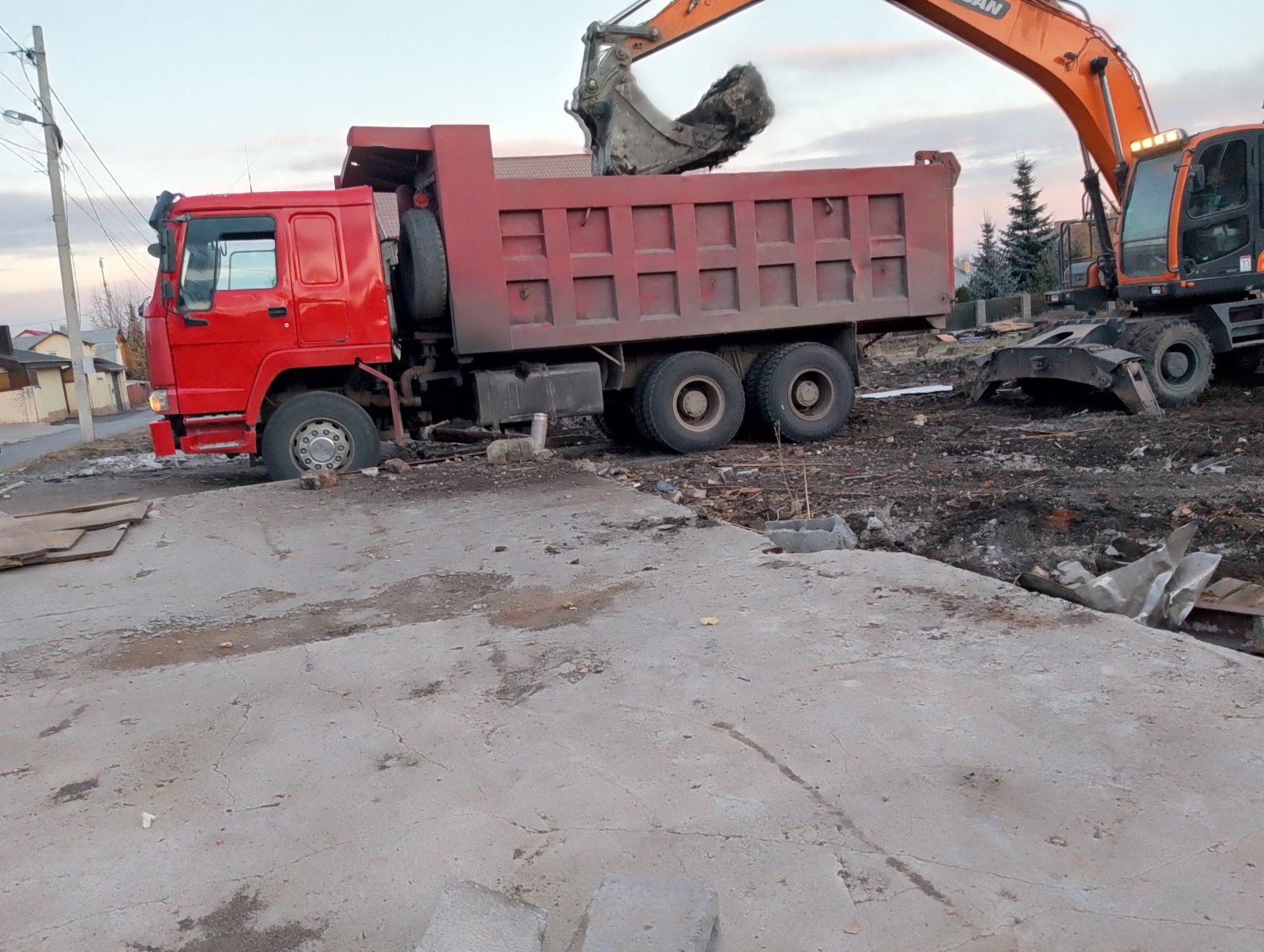 Самосвал 19 кубов. Песок, щебень, скала доставка