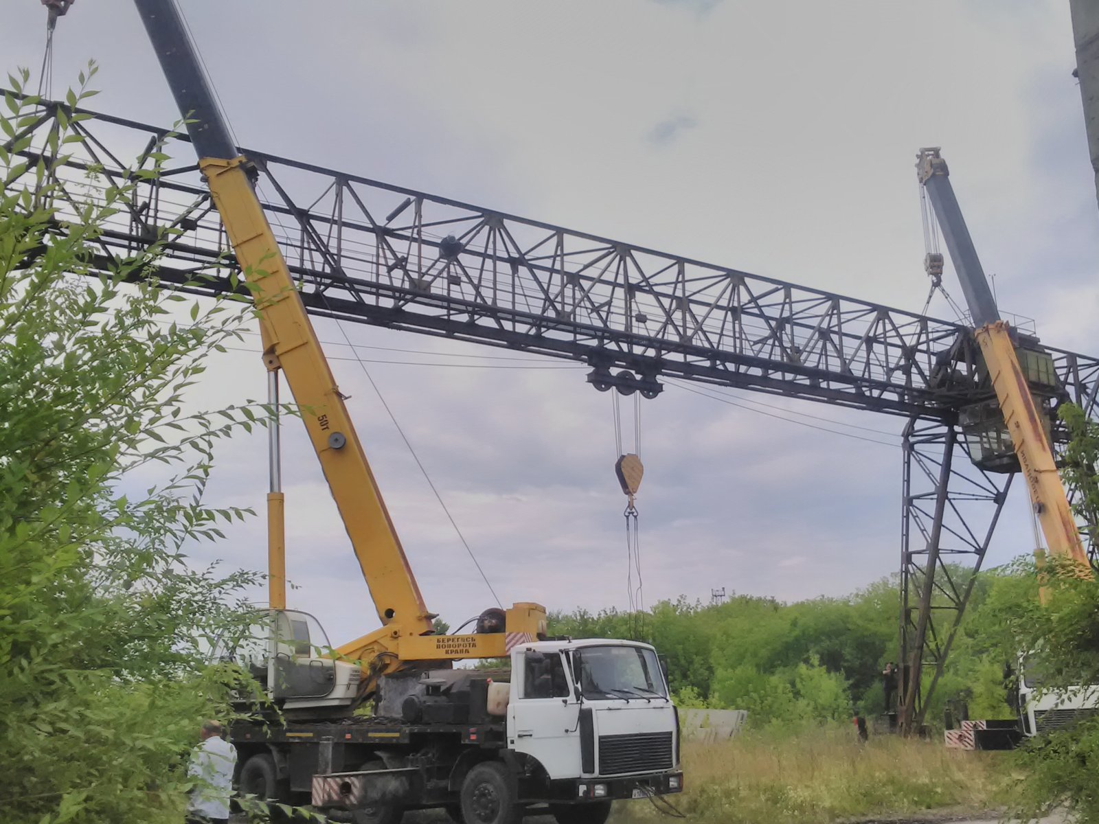 Услуги автокранов г / п 32т. и г / п 50 т