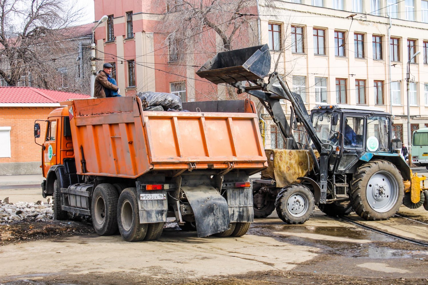 КамАЗ самосвалами доставка песка, щебня