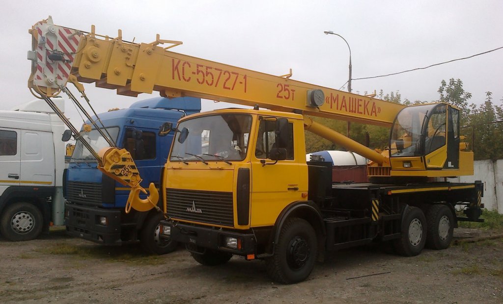 Аренда Автокран 28 метров 25 тонн