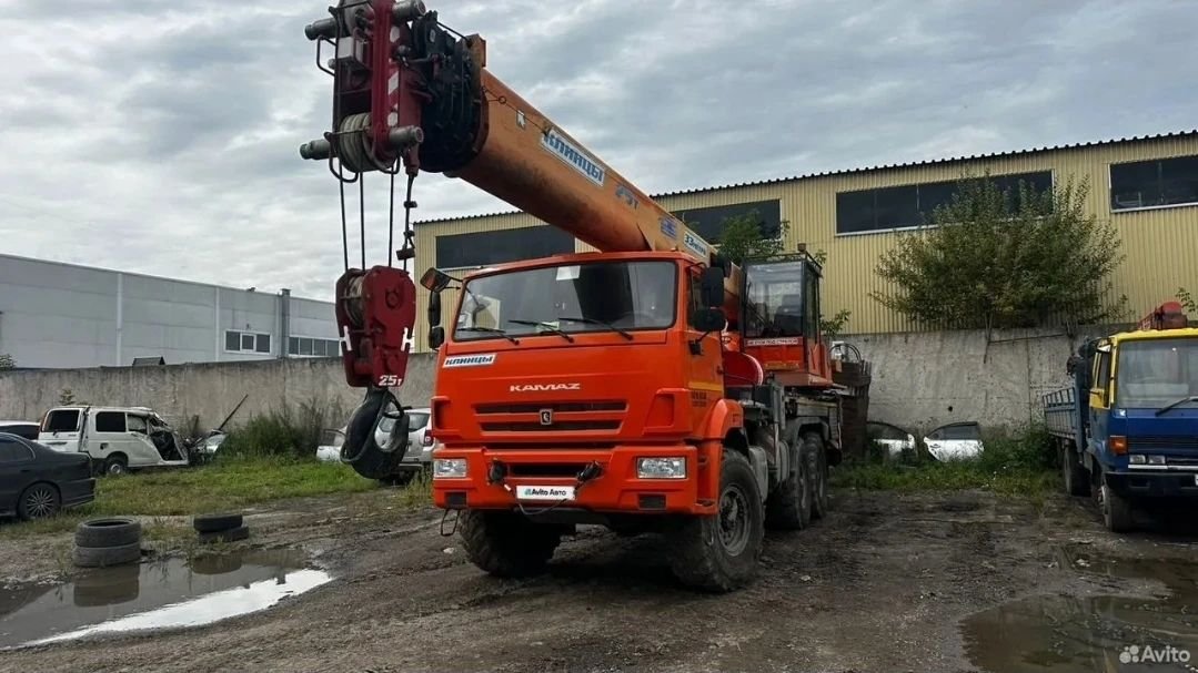 Автокраны КАМАЗ 43118 6х6 вездеход 25 тонн в аренду