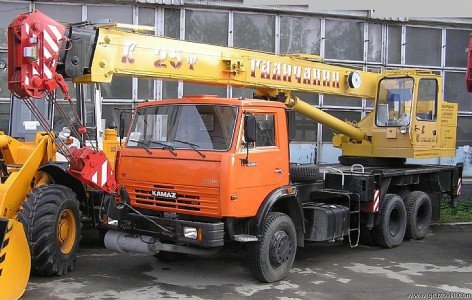 Аренда автокрана МАЗ 32 т для установки рекламы, стрела 41 м