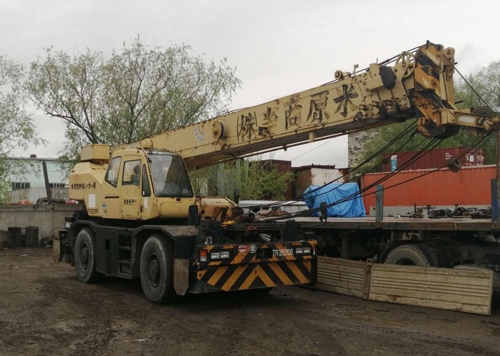 Автокран 15-25 тонн