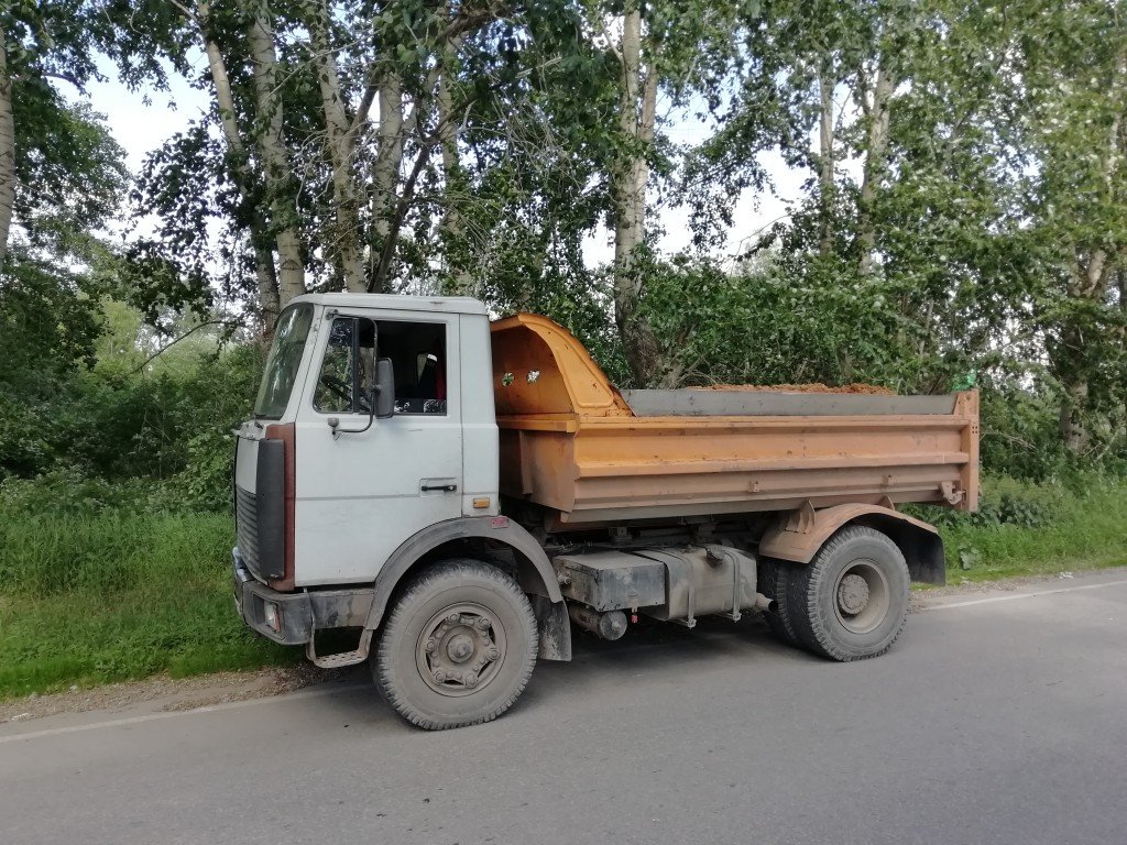 Аренда самосвала. Перевозка сыпучих, жидких грузов