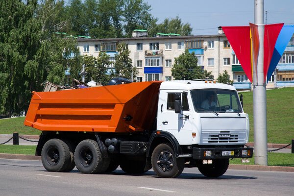 Грузовые перевозки на КамАЗе