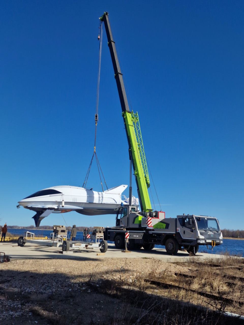 Аренда автокрана 25 - 32 тонны со стрелой 42 м