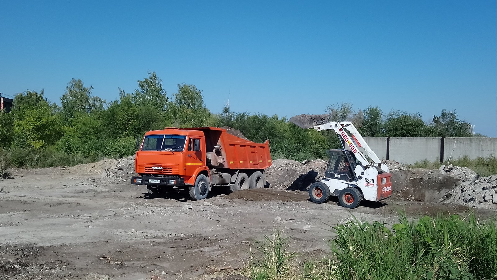 Аренда: Самосвалы в Возрождение