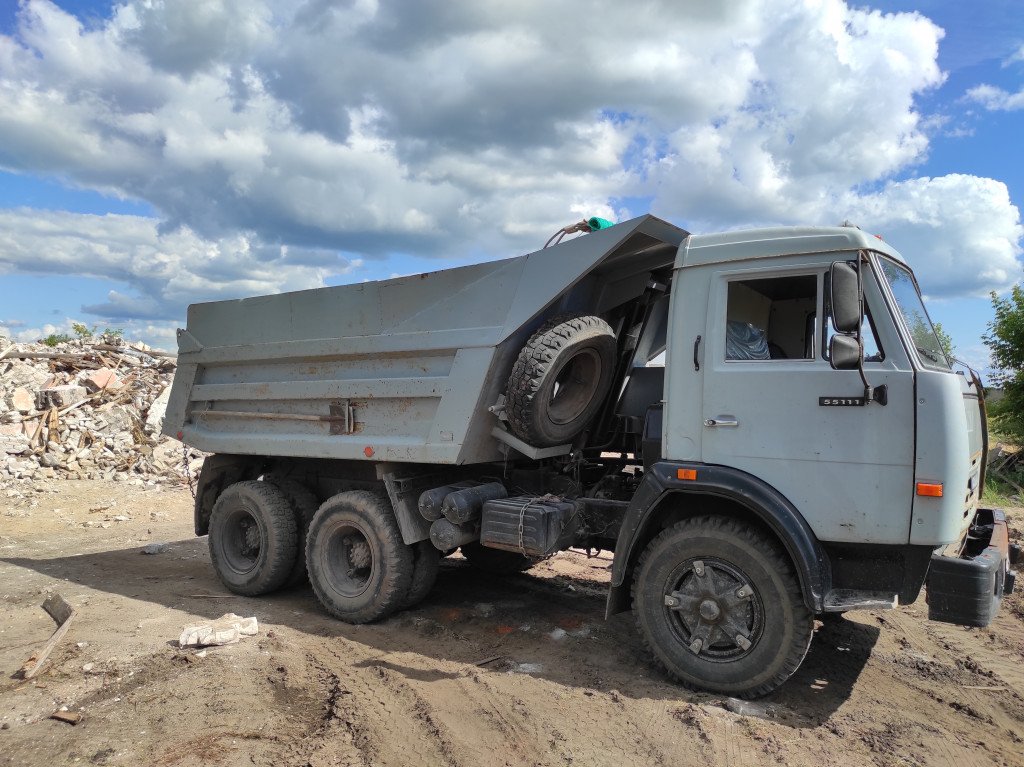 Услуги Самосвала. Услуги опытного водителя