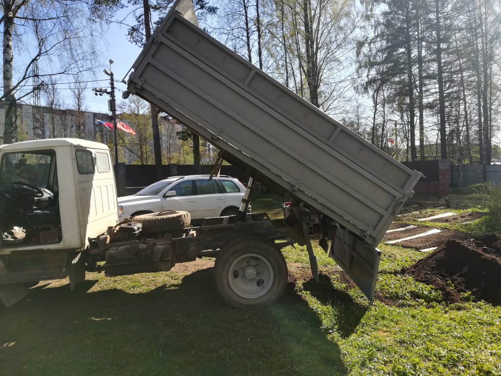 Вывоз мусора услуги самосвалом
