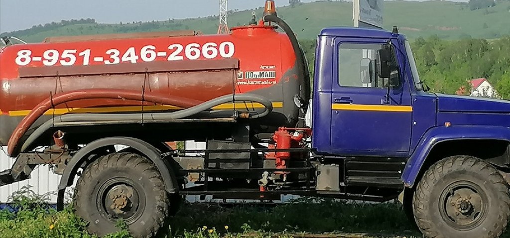 Ассенизатор вездеход. Заказать откачку