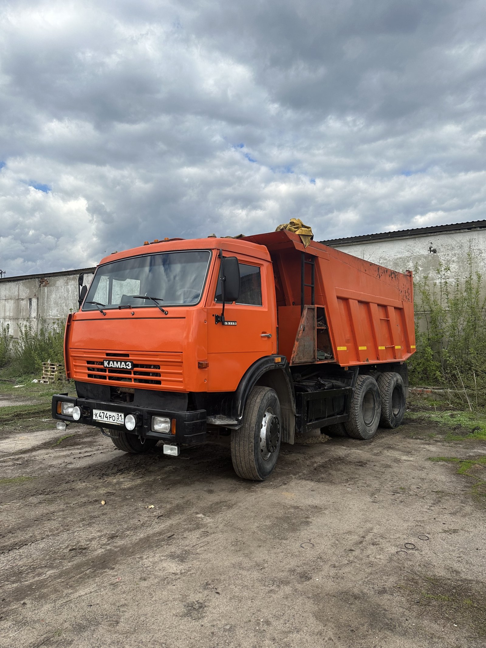 Самосвал 15 кубов. Песок щебень торф чернозем