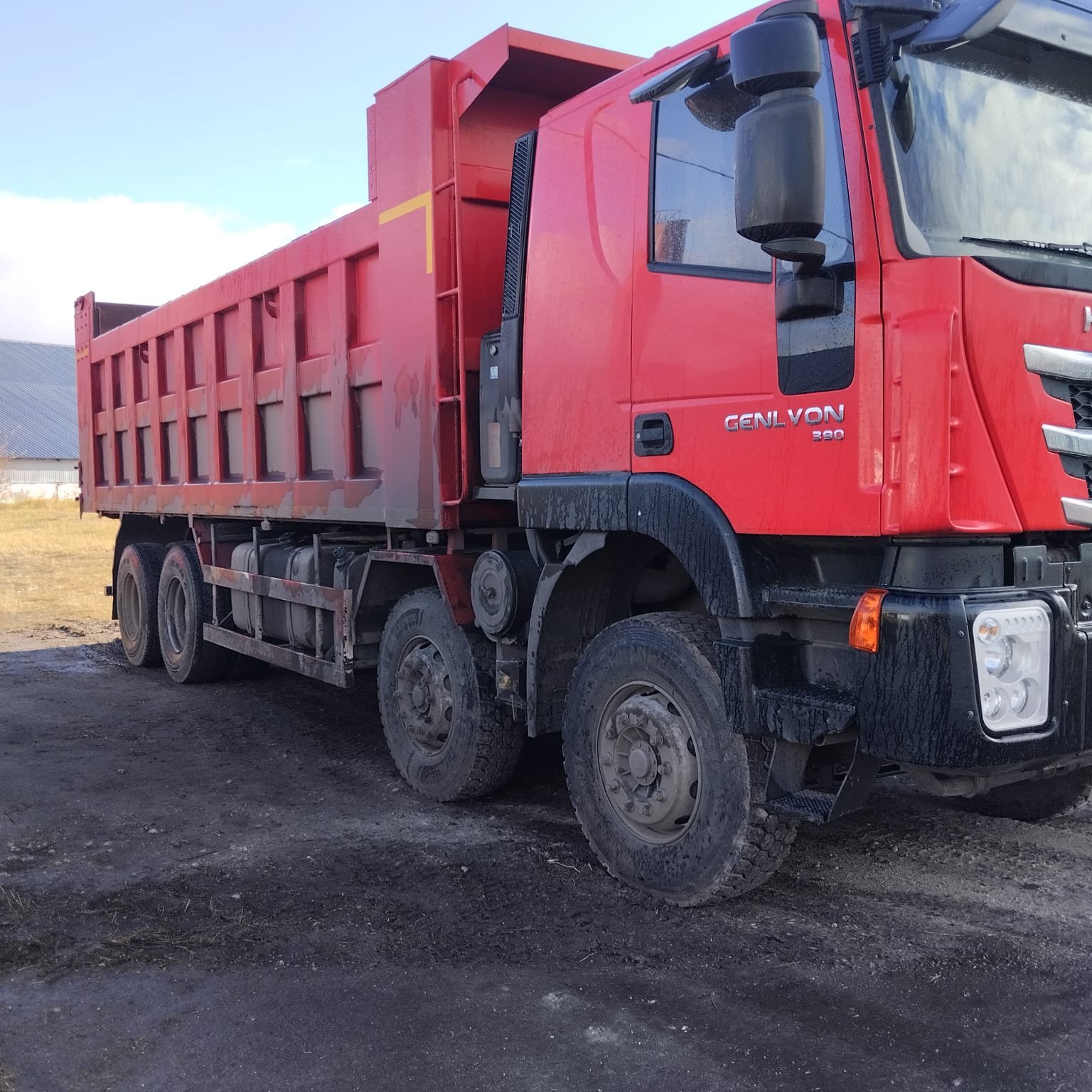 Грузоперевозки ( самосвал 34 куба)