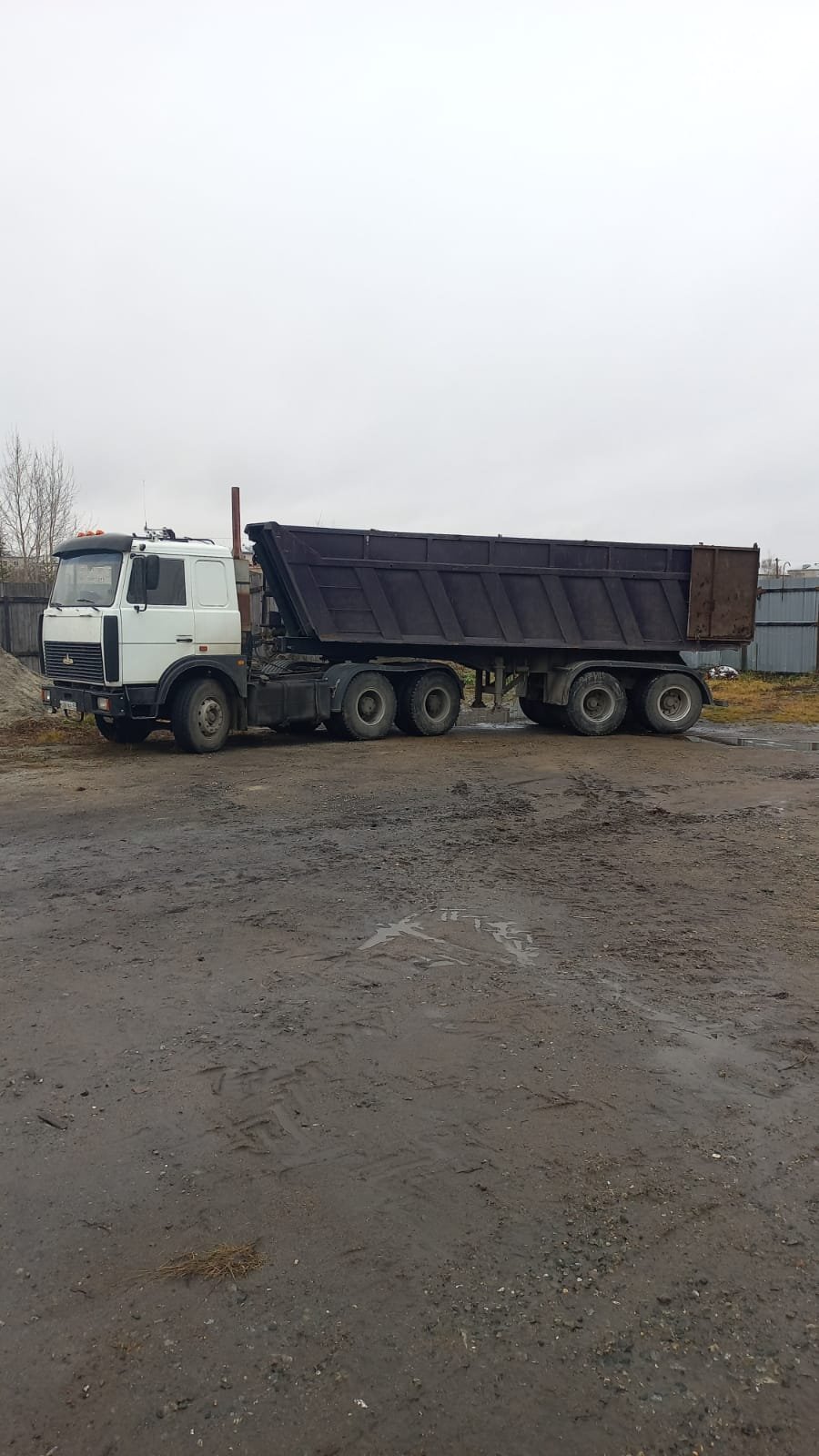 Самосвал 30 кубов в аренду. Перевозка услуги