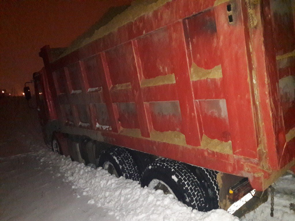 Аренда самосвала Камаз, работаем без выходных дней недели