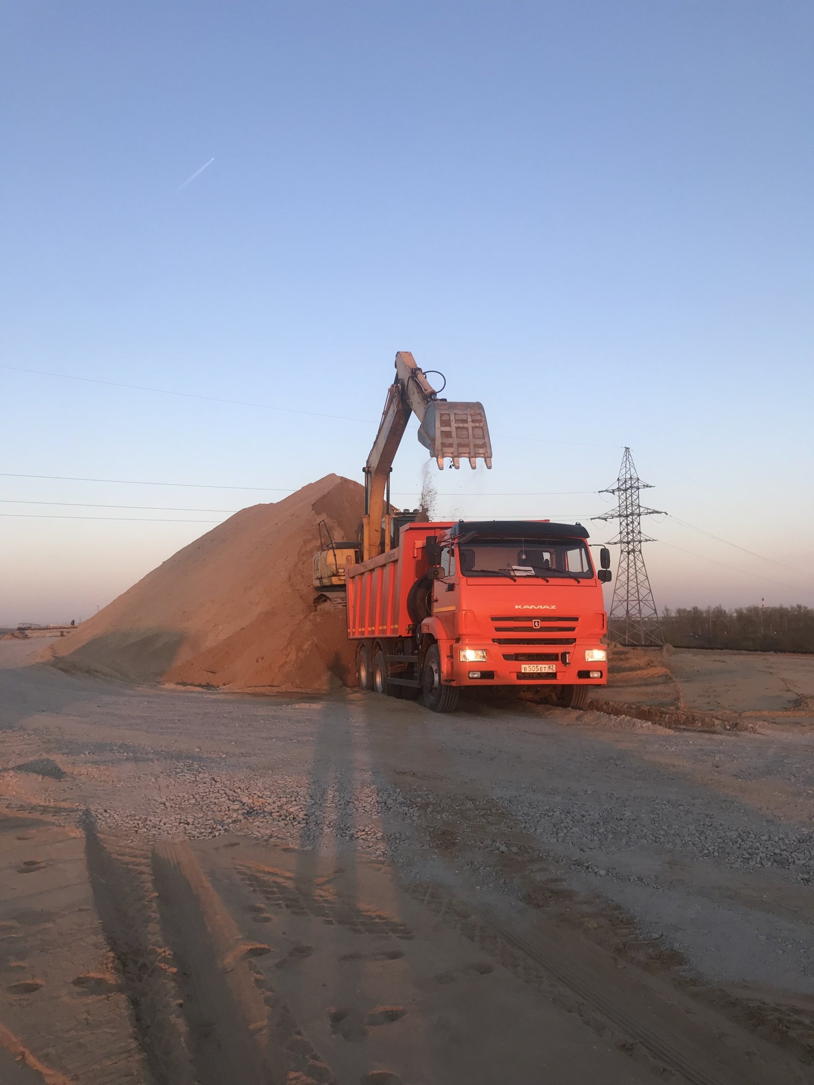 Свободны самосвалы 20м3, 7шт