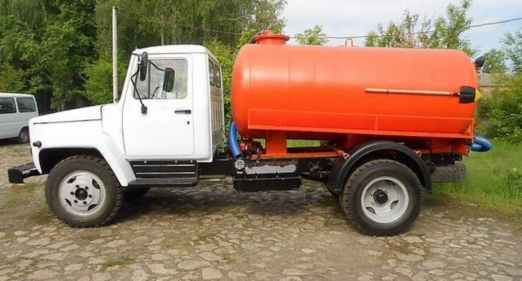 Ассенизатор, Откачка выгребных ям, септиков