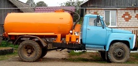 Услуги ассенизатора. Откачка сливных ям, туалетов