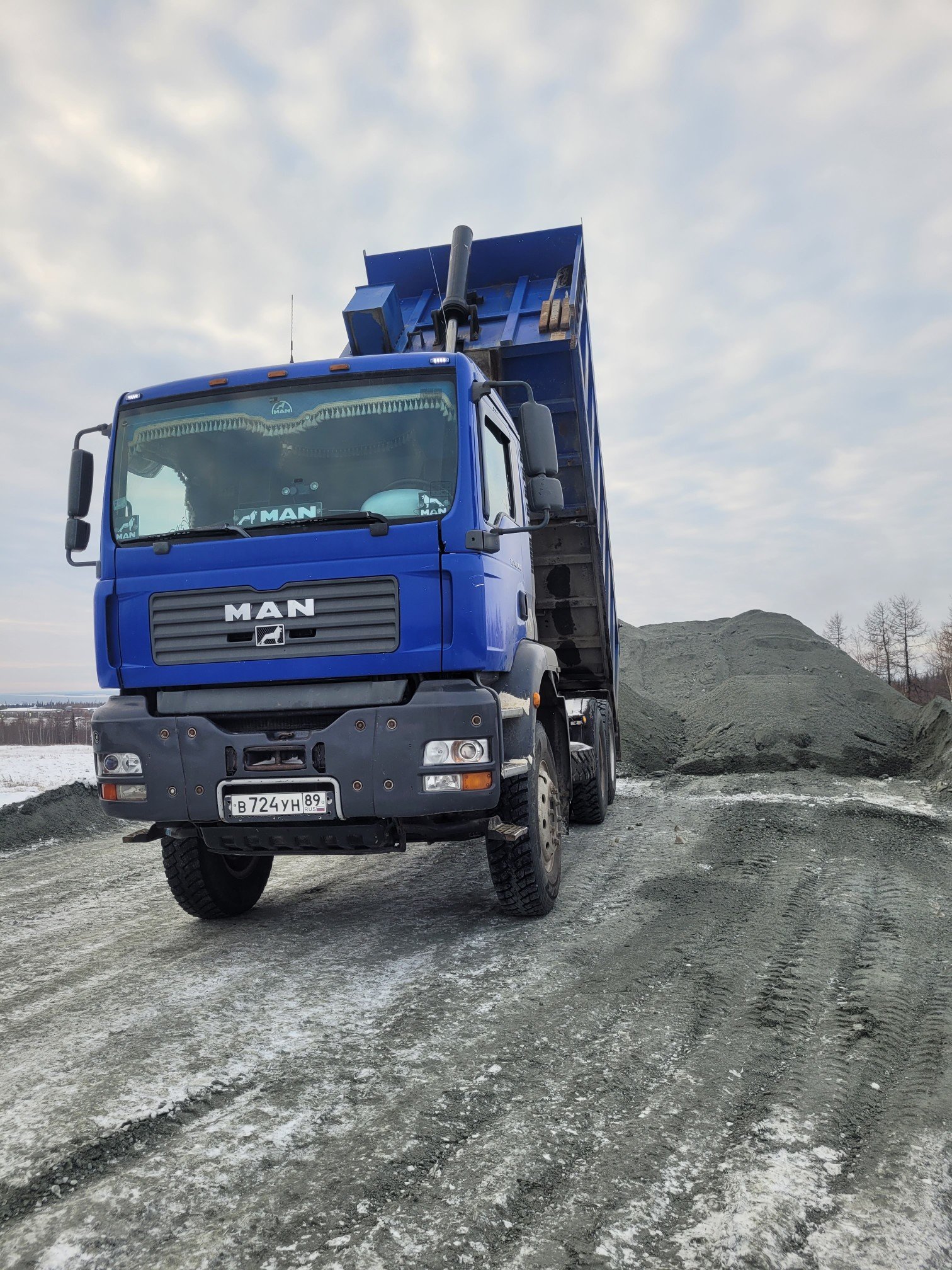 Самосвалы. Перевозка 20 кубов, 30 тонн