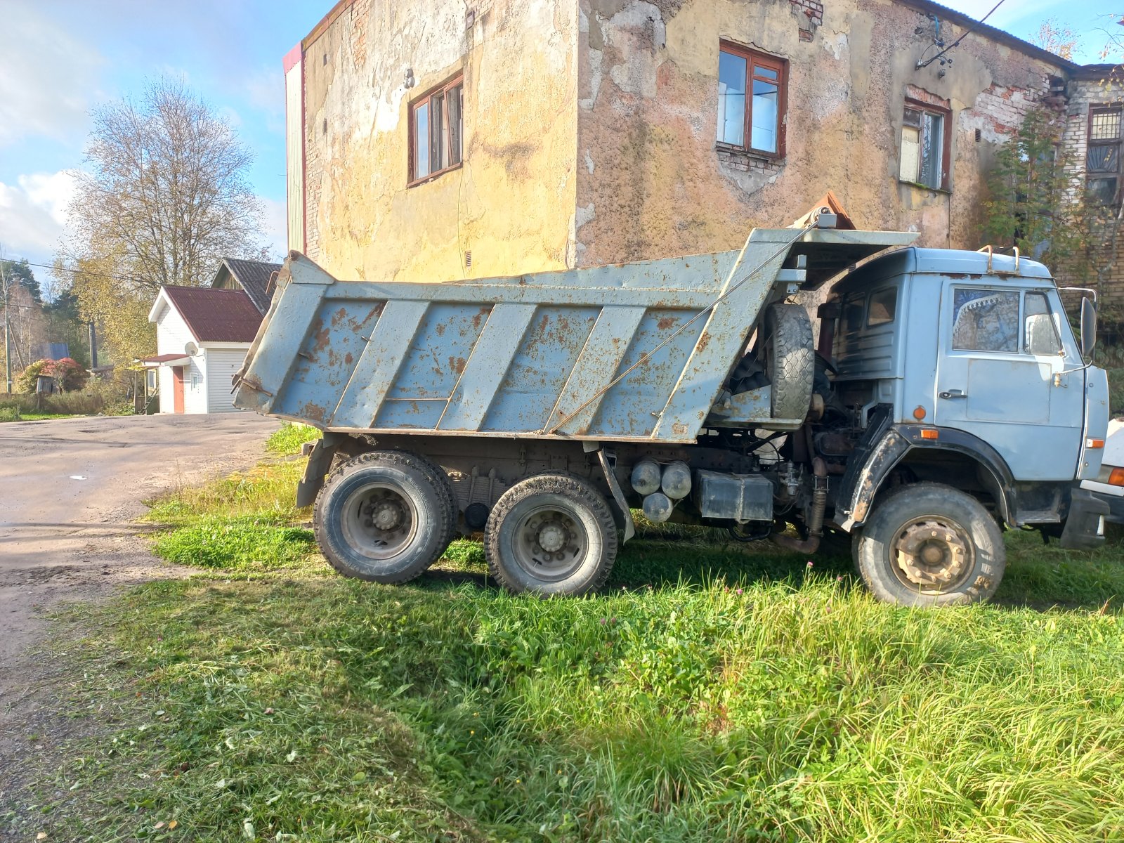 Перевозки сыпучих грузов самосвалом