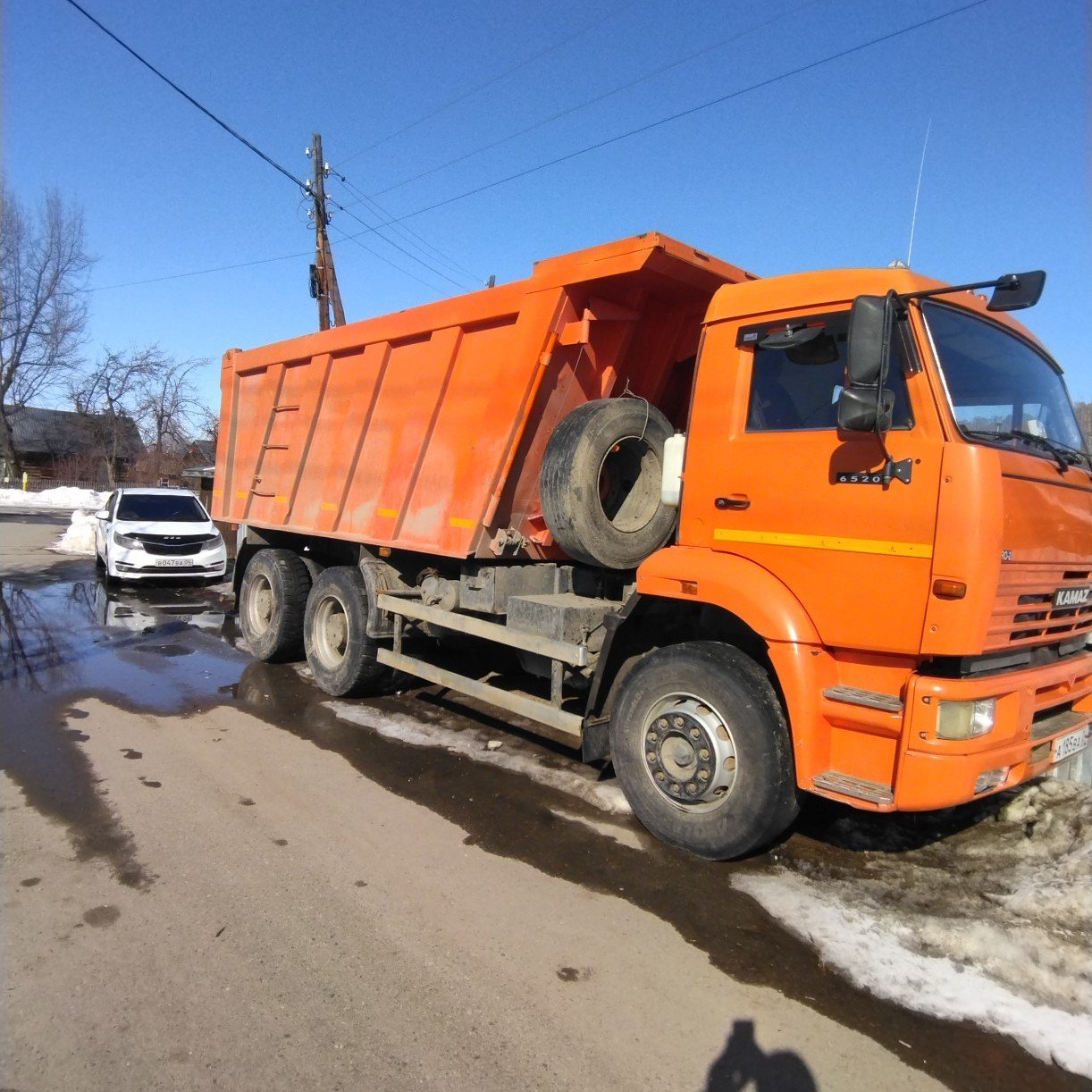Перевозки сыпучих грузов самосвалом 20 тонн