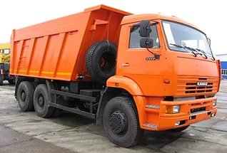 Доставка самосвалом Камаз 6520 инертных материалов по краю