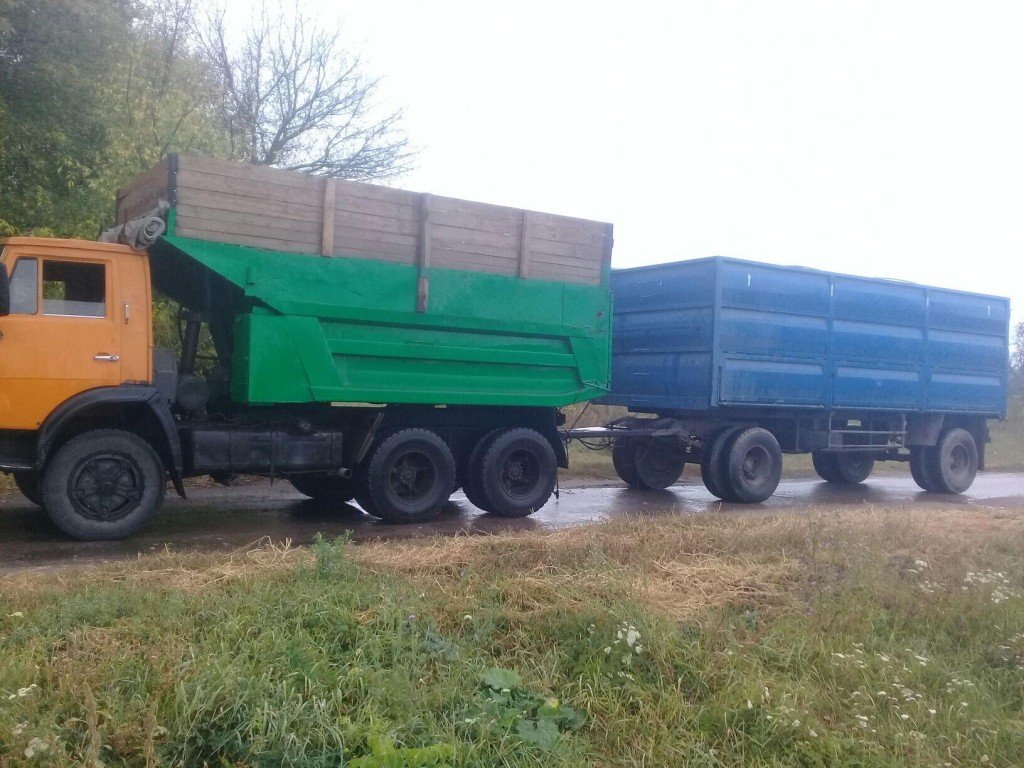 Самосвал с прицепом для заказных перевозок