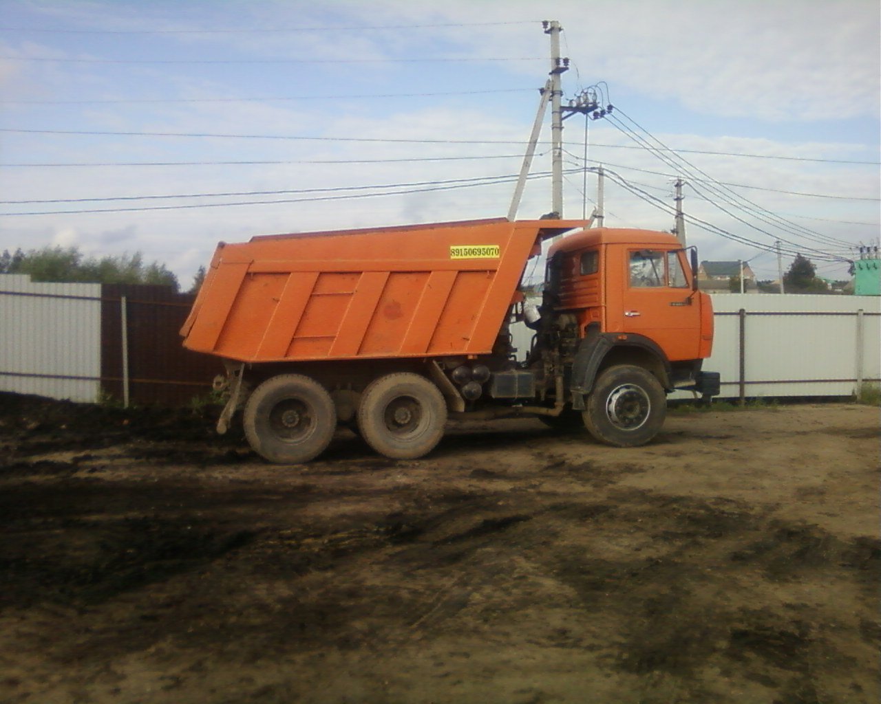 Услуги самосвала Камаз 65115: песок, щебень, чернозем