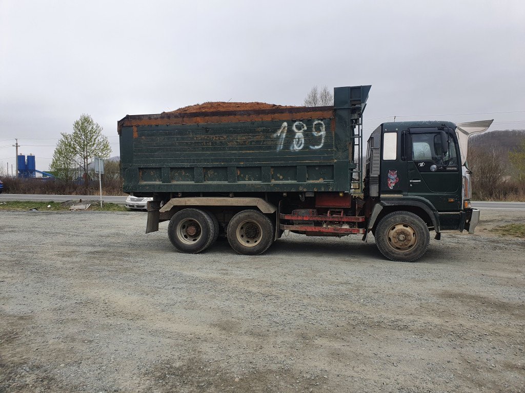 Услуги самосвалов от 1 т до 25т. Автопарк