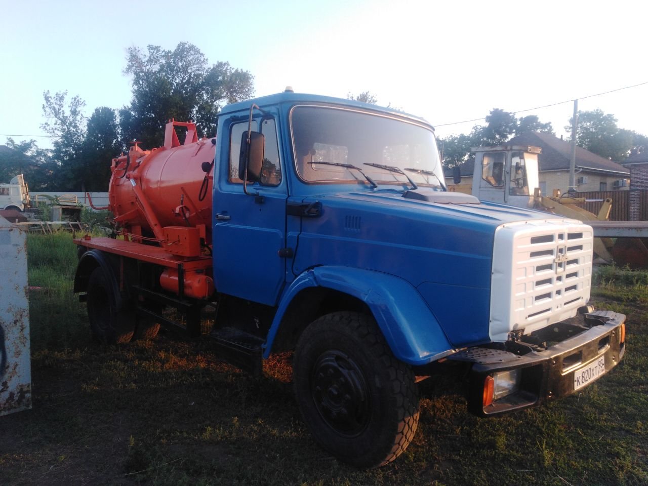 Илосос. Откачка автомоек, септиков