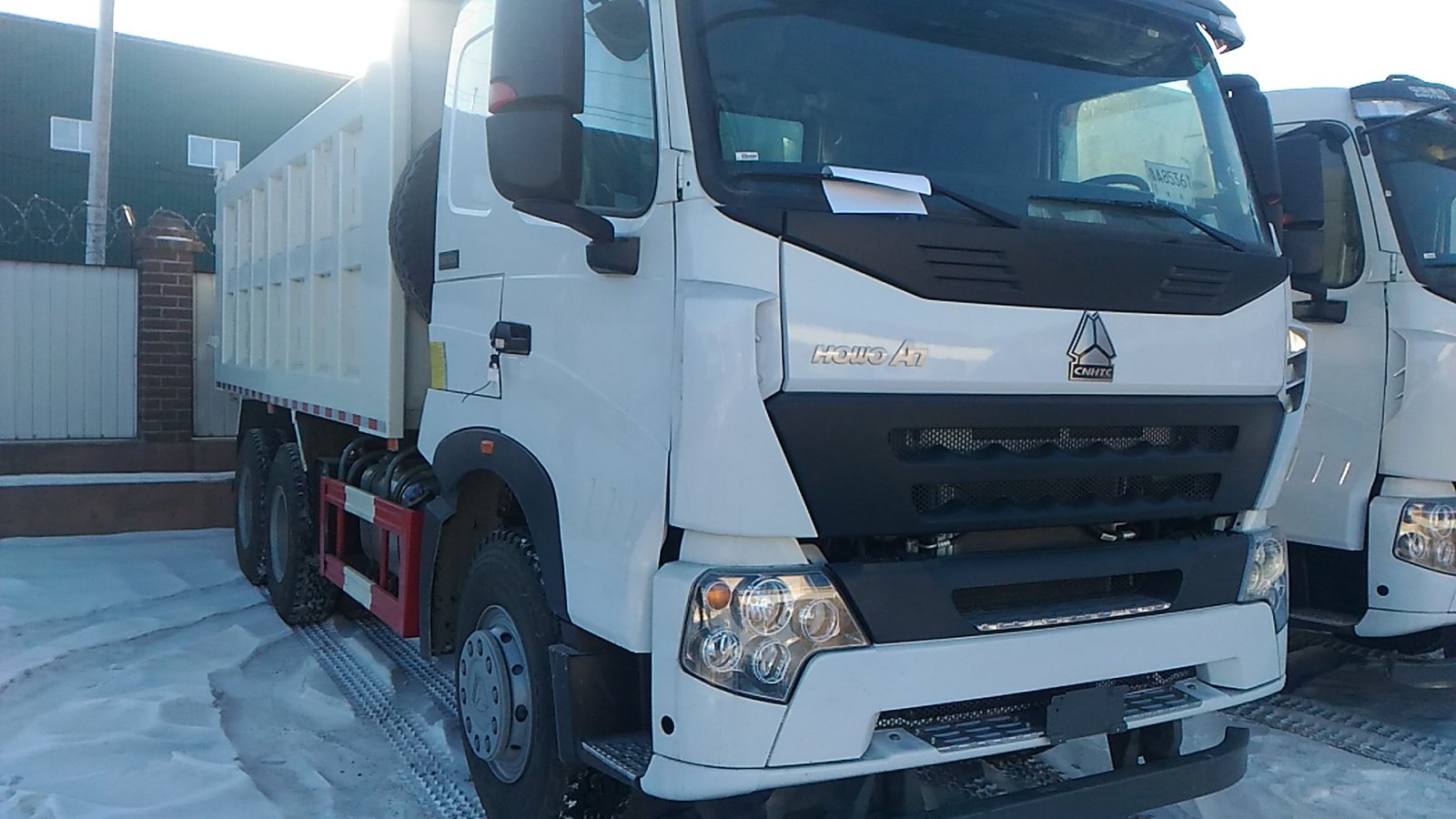 Новый Самосвал HOWO A7 6×4 ZZ3327N3847 Q