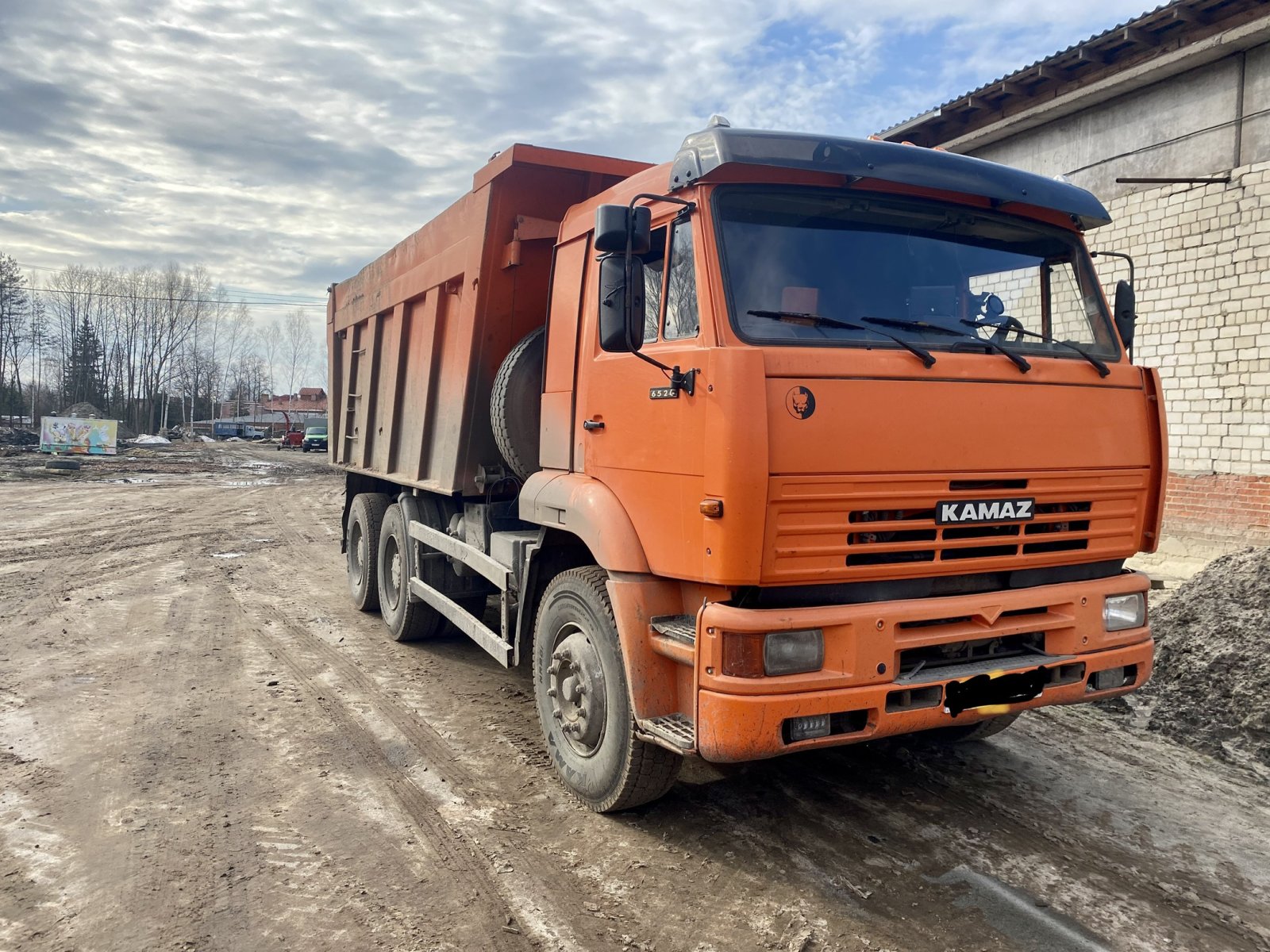 Аренда техники самосвалов с экипажем