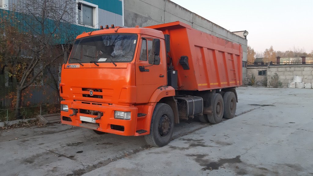 Самосвалы КамАЗ 6520 в аренду