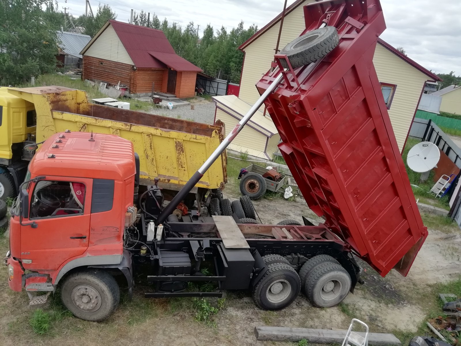 Услуги самосвалов Dong Feng 6*4, колесная формула, организация