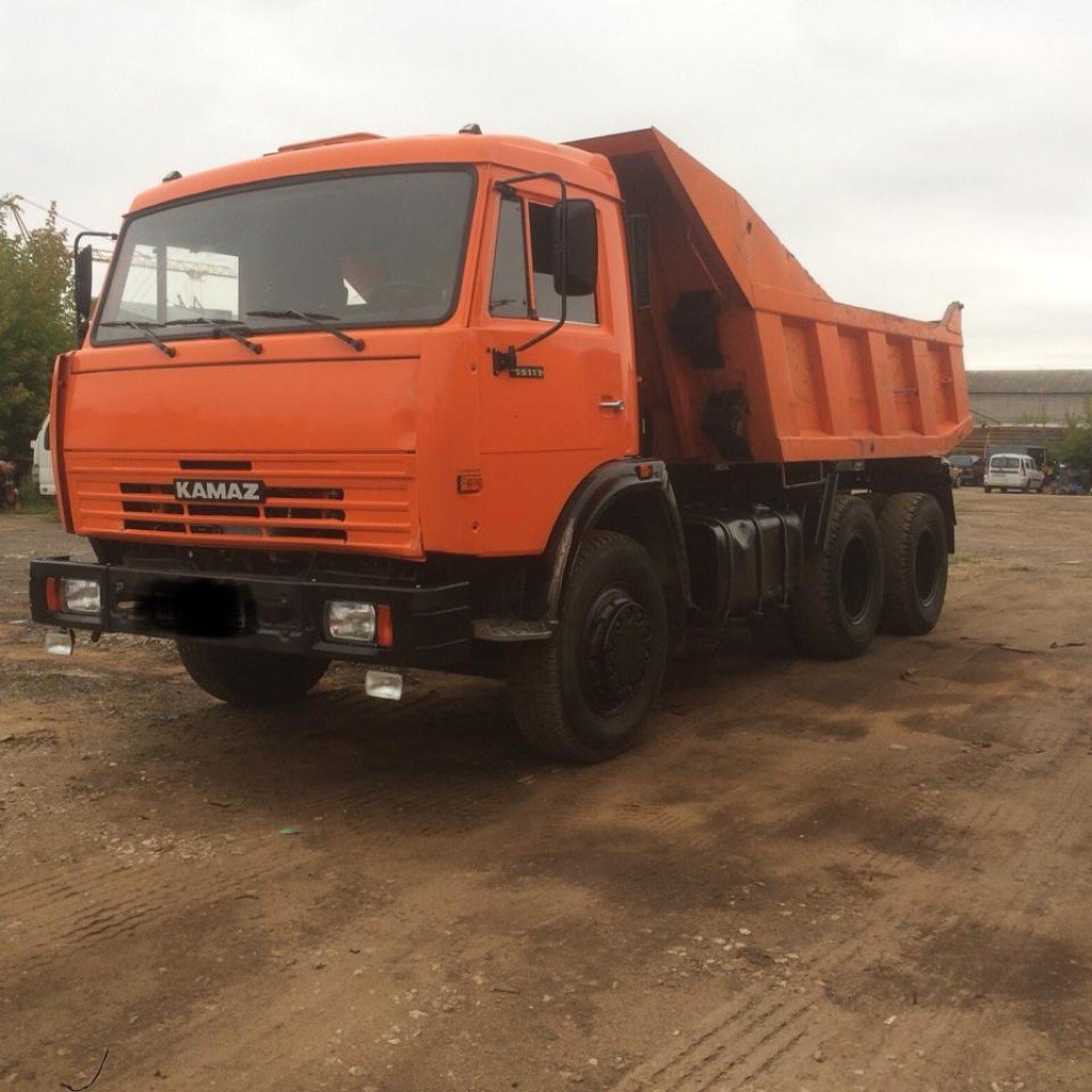Услуги самосвала. Доставка сыпучих грузов