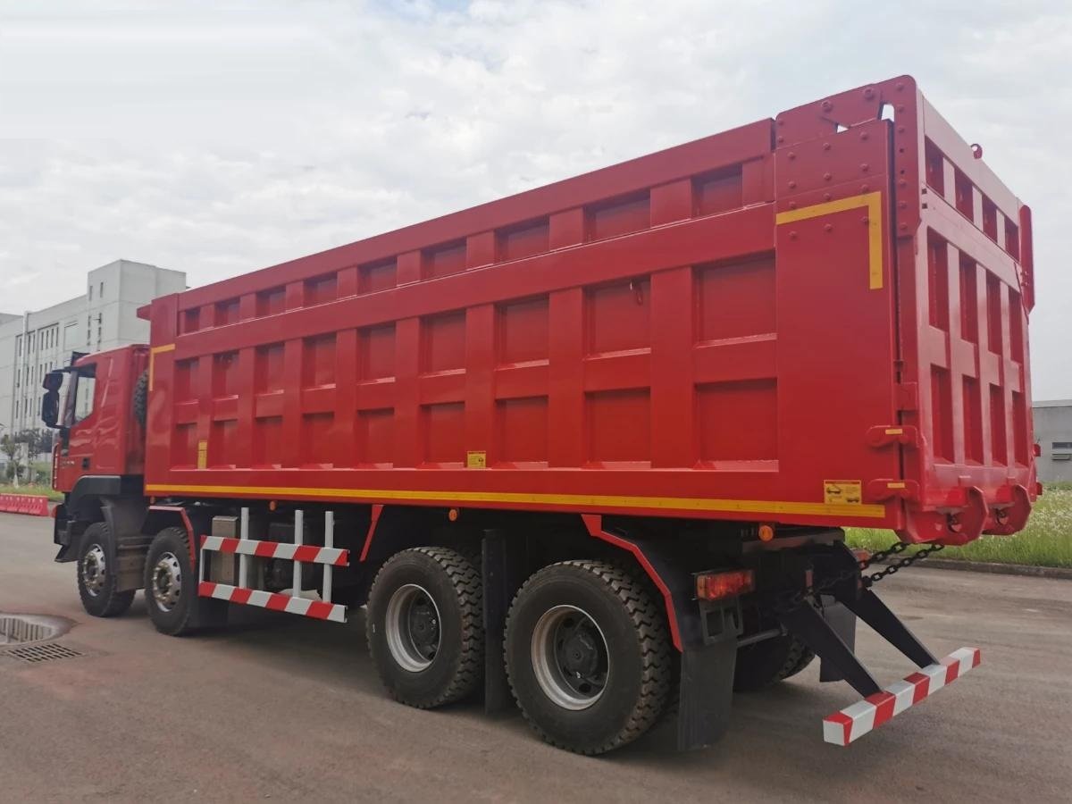Самосвал Шакман 35 кубов, 40 тонн