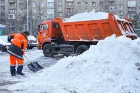Уборка снега тракторами