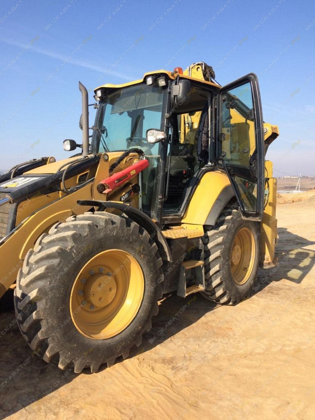 Аренда трактора Caterpillar 434F2