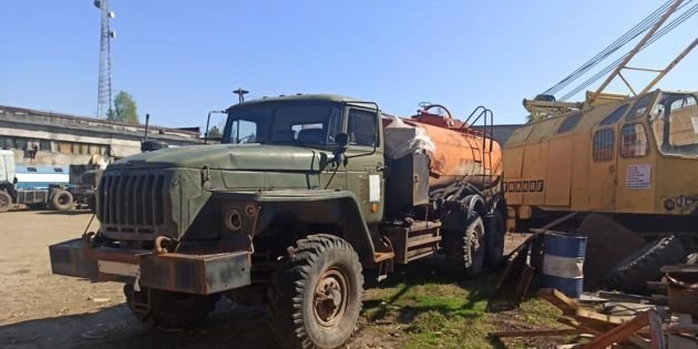Автотопливозаправщик атз Урал 4320