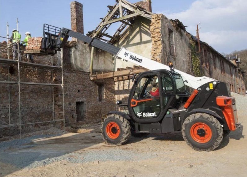 Аренда погрузчика с телескопической стрелой Bobcat