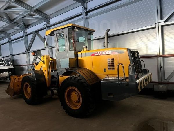 Аренда фронтального погрузчика XCMG LW300F
