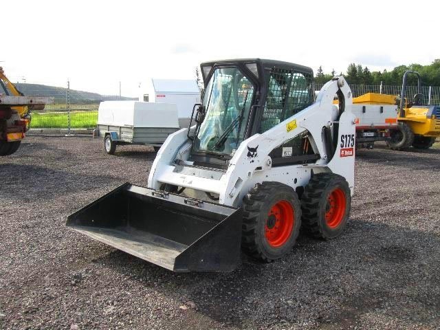 Погрузчик Bobcat от собственника